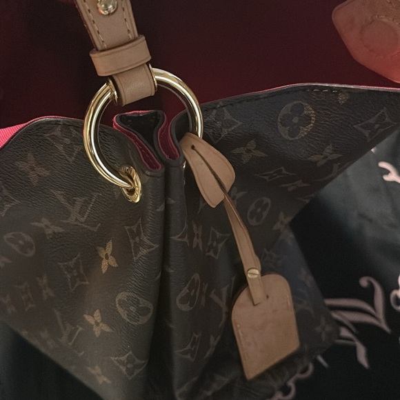 Louis Vuitton shoulder bag - Picture 7 of 12